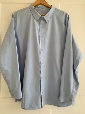 Lululemon men’s Light Blue Button-down Shirt size XXl
